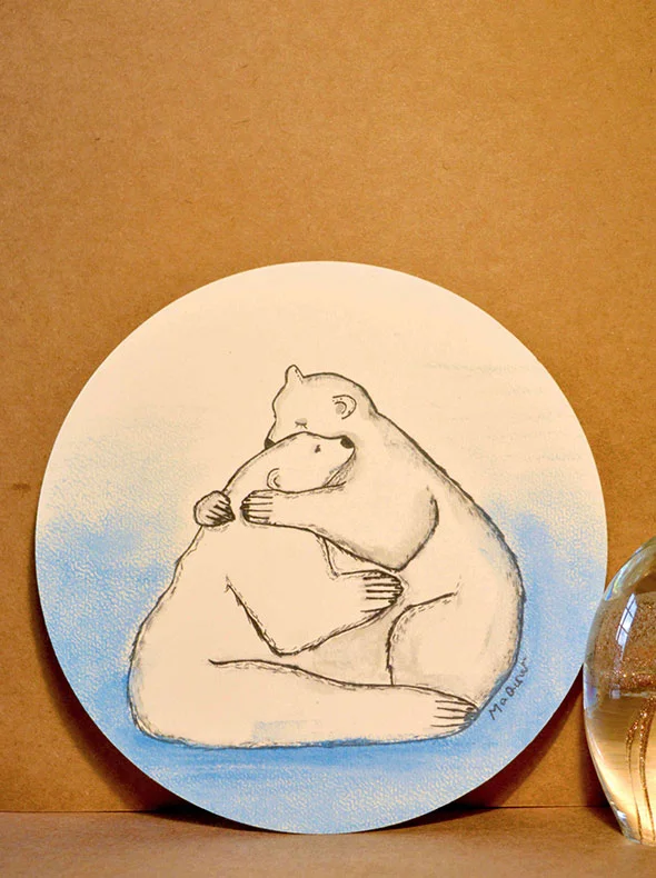 carte postale ronde avec une illustration d'un calin de deux ours blancs